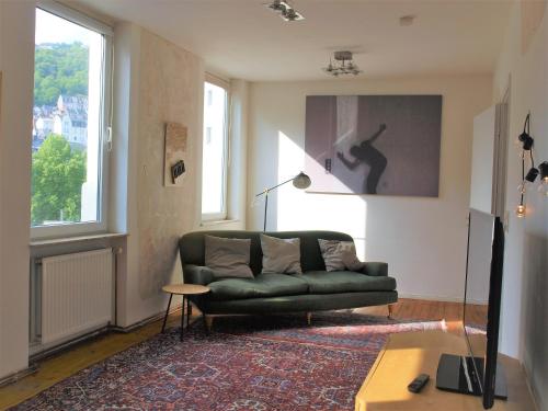 Künstlercharme! Mit SmartTV und Kaffeevollautomat