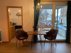Künstlerisches 2R-Apartment im Leipziger Westen, Karl-Heine-Kanal, ruhige Lage