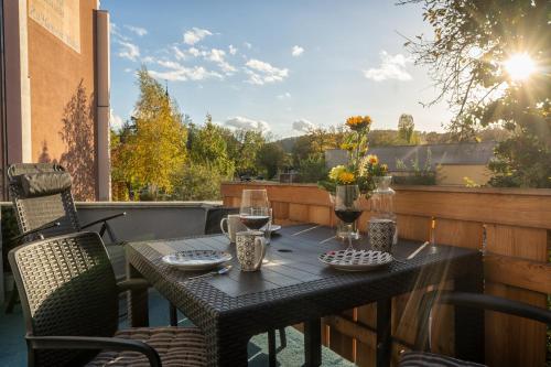 Kunstvoll: Neues, großes Designer-Apartment beim Lutherplatz