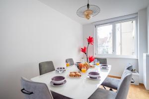 Appartement L'Académie - GOLDEN TREE - Parking Privé & Wifi - 5 min centre ville de Strasbourg 5 Rue de l'Académie 67000 Strasbourg Alsace