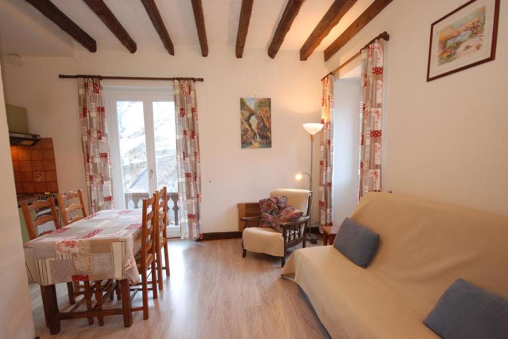 Appartement L'Aigle - Studio with swimming pool facing the Meije RD 1091 05320 La Grave