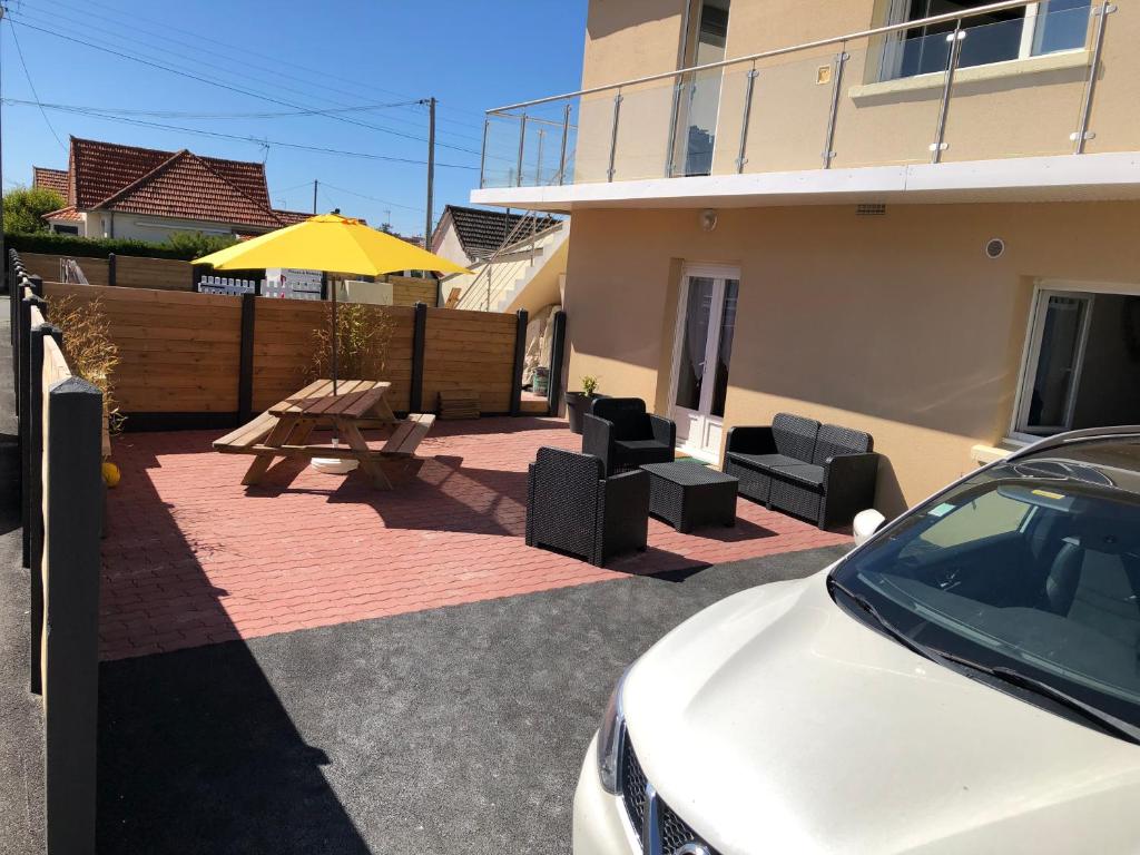 Appartement L' ALBATROS - 5 personnes - ST MARTIN DE BREHAL - 400 M DE LA PLAGE 10 Rue de la Pierre Gagnée 50290 Bréhal