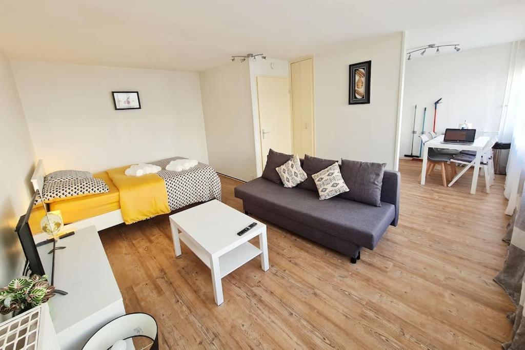 Appartement L'Alex Solj-Appart cosy en résidence avec parking 26 Rue Alexandre Soljenitsyne 91000 Évry-les-Châteaux