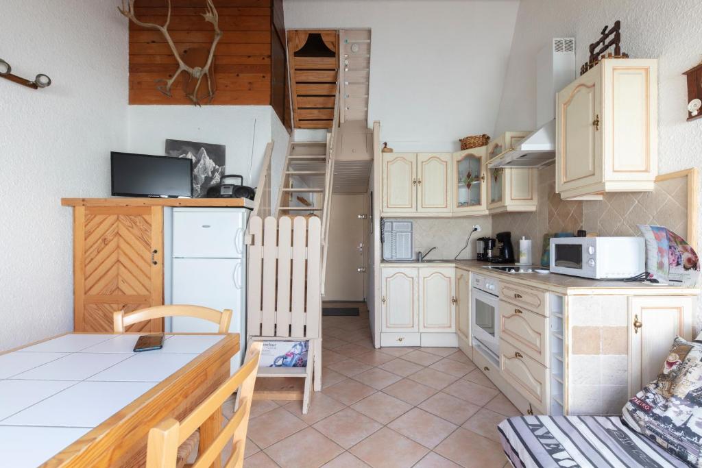 Appartement L'Alpiniste Résidence Le Châteaux - Lieu Dit Les Ourtets - Rue Côte Gelée 05260 Ancelle