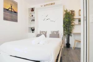 L'Annexe - T1 cuisine séparée - 750m Intra Muros - Plage 50m