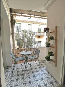 Appartement L'ANTONINPlein centre-maison carrée/P1 Bis 9 Rue Vespasien 30000 Nîmes Languedoc-Roussillon