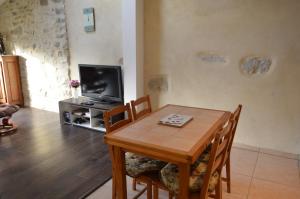 Appartement L'Apartement 12 Avenue des Cathares 11700 Azille Languedoc-Roussillon