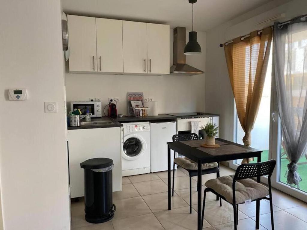 L'appart 26 Business ou vacances avec Parking gratuit 41 Avenue Comtesse Lily Pastré, 13010 Marseille