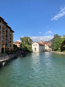 L'Appart du Thiou - Au coeur d'Annecy avec Garage