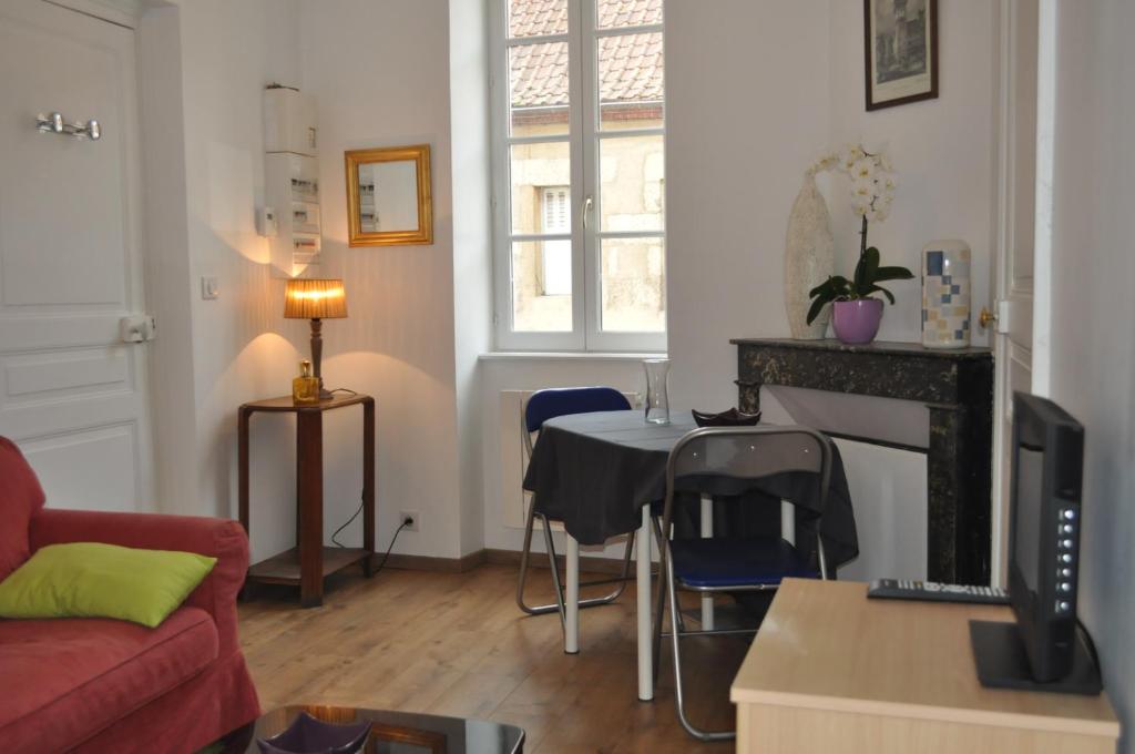 L'appartement d'Aymar 44 Rue Du Jeu De Paume, 03000 Moulins