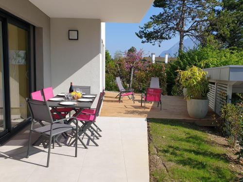 L'appartement JARDIN avec vue montagnes