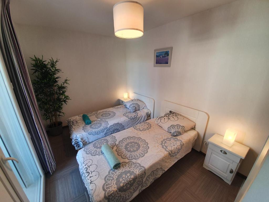 Appartement L'Arbousier - Piscine & climatisation 11 Avenue des Thermes 04800 Gréoux-les-Bains
