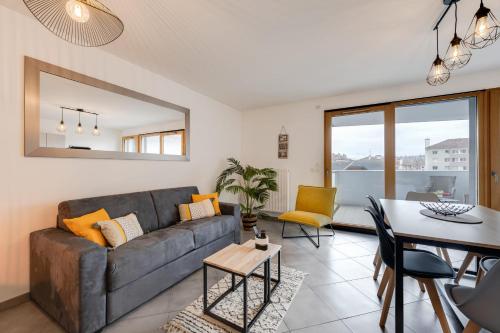L'Art de Ville - 2 bedroom near the city center terrace and garage