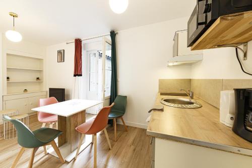 L'Artiste - Appartement à 300m de la gare de Laval