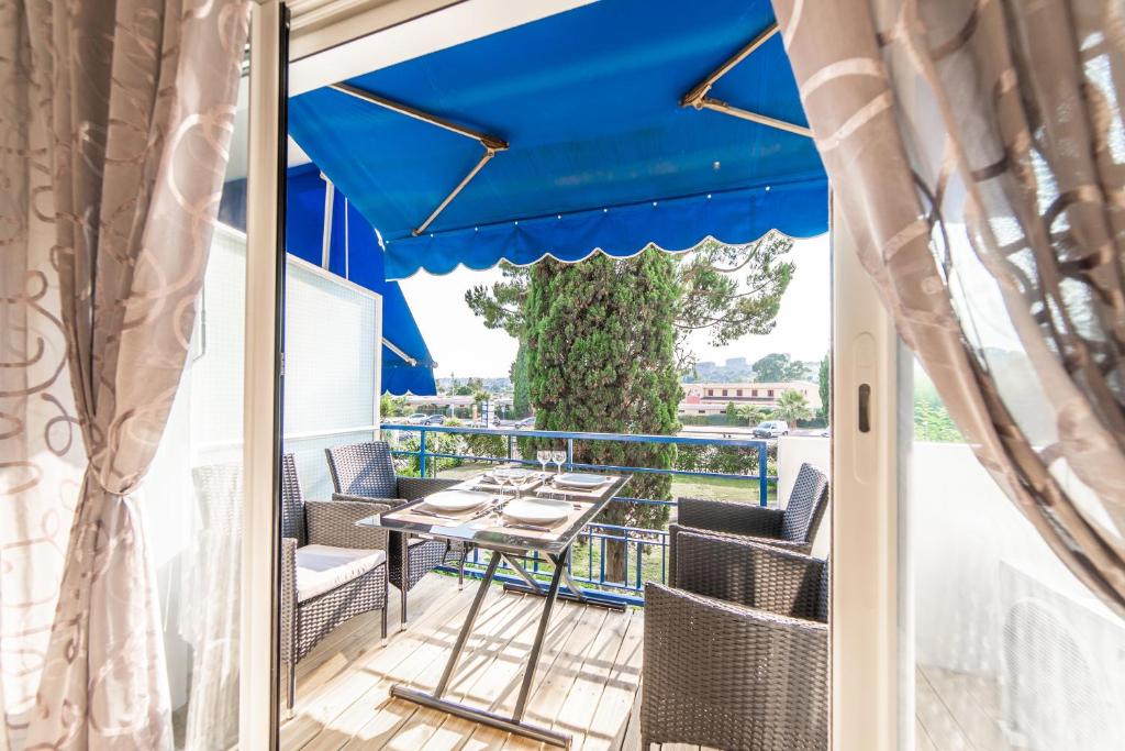 L'Ascot Appartement, plages à 300m, vue hippodrome 13 boulevard Kennedy, 06800 Cagnes-sur-Mer