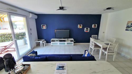 L'Atalante, 2 pièces 47m2 rénové résidence piscine