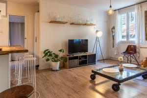L'ATELIER DES TEINTURIERS - PROCHE THEATRES - WiFi -NETFLIX