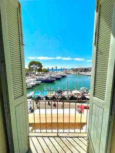 Appartement L'AUTHENTIQUE - Sur le Port - Parking - Wifi 3 Quai des Baux 13260 Cassis Provence-Alpes-Côte d\'Azur