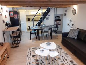 Appartement L'Autodr'Home 17 Rue de Mathay 25700 Valentigney Franche-Comté