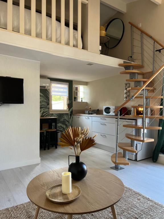 L échappée belle Coquet appt proche du village naturiste , terrasse et parking 5 Avenue de Cassiopée, 34300 Le Cap d\'Agde