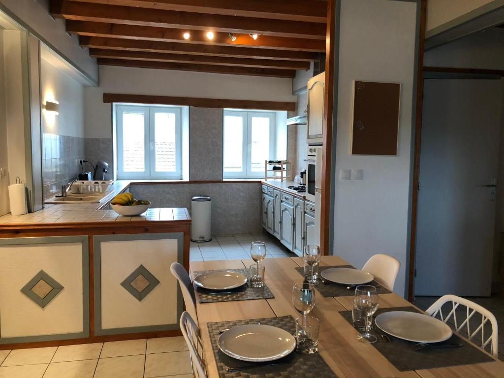 Appartement L’Ecrin champenois : 150m2 au cœur du vignoble 32, 1er étage grande rue 51270 Étoges