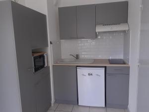 Appartement L'Escale Marine : Centre ville/ Plage Le Hameau de Renècros Bâtiment A2 1er étage 21 Rue des Écoles 83150 Bandol Provence-Alpes-Côte d\'Azur