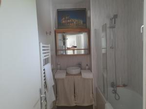 L'escapade Honfleuroise T2, Piscine, Parking, Wifi