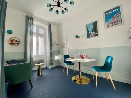 L'EUGENIE BLUE Calme parcs et thermes