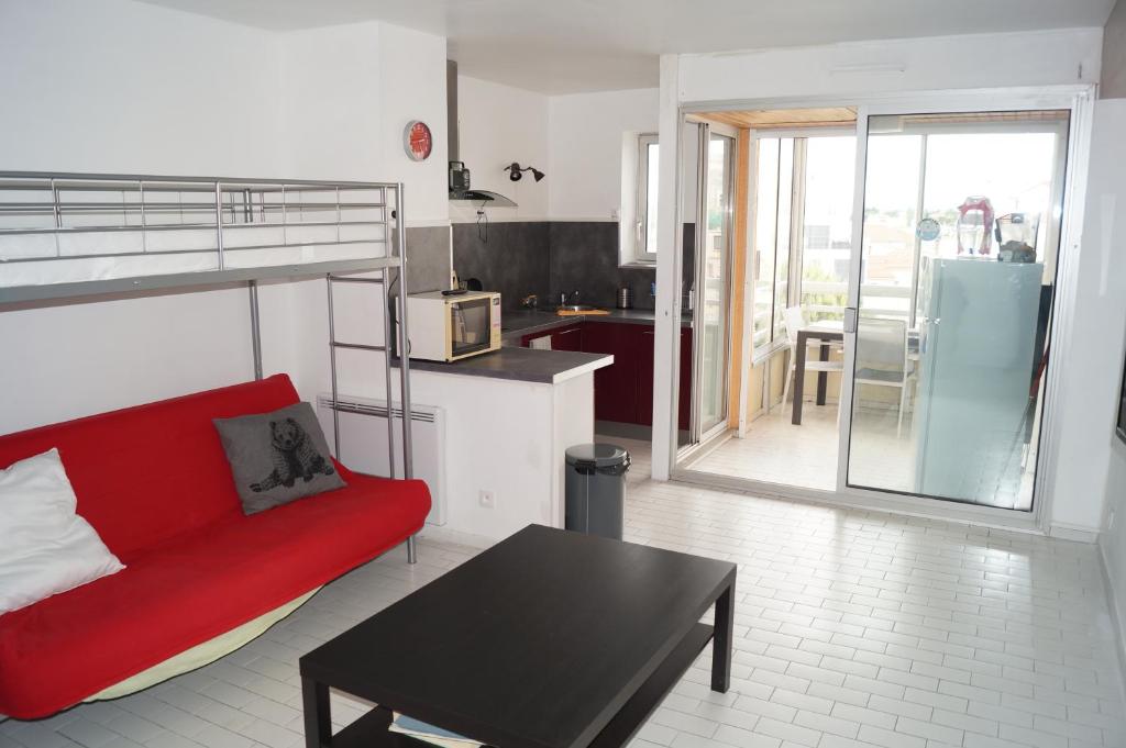 L'Hacienda 1 Rue Île de France, 66140 Canet-en-Roussillon