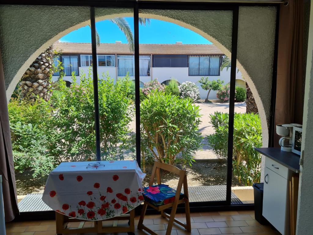 Appartement L HACIENDA - Studio 4 à 5 personnes proche plage 39 Rue Romain Rolland 66750 Saint-Cyprien