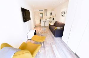 L'Halevy-Studio Nice Hypercentre w/private terrace!