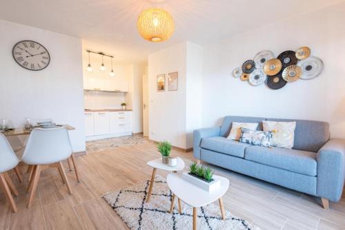 L'IDEAL COSY - PARKING PRIVE BALCON CLIM WIFI