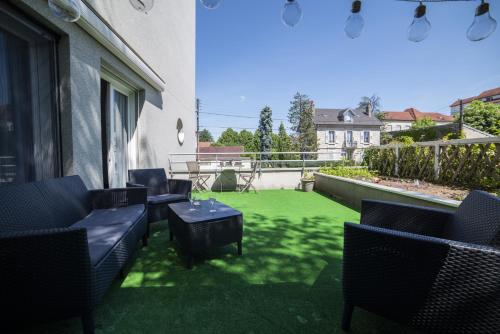 L'île d'Olive, appartement entier 2 à 4 personnes terrasse 25 m2 Besançon, proche CV, Micropolis et CHU