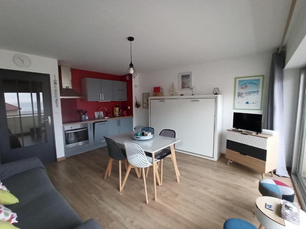 Appartement L Îlot de la Baie, super studio 4p face à la mer, parking gratuit, wifi, classé 2 étoiles à Fort Mahon Plage, Baie de Somme Boulevard maritime Nord 80120 Fort-Mahon-Plage