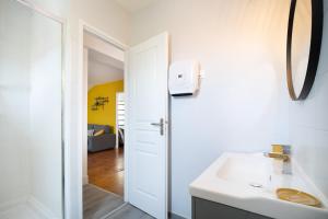 L'INDUS T2--HYPER CENTRE--TOUT CONFORT--CLIM--WIFi