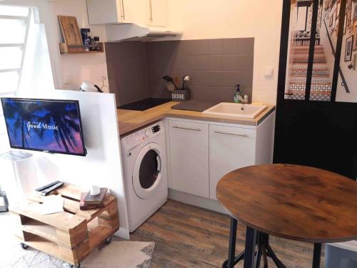 L'INTIMISTE à St Lô - Studio Duplex Privé - Atypique - Netflix - WIFI - Parking gratuit - Entrée autonome