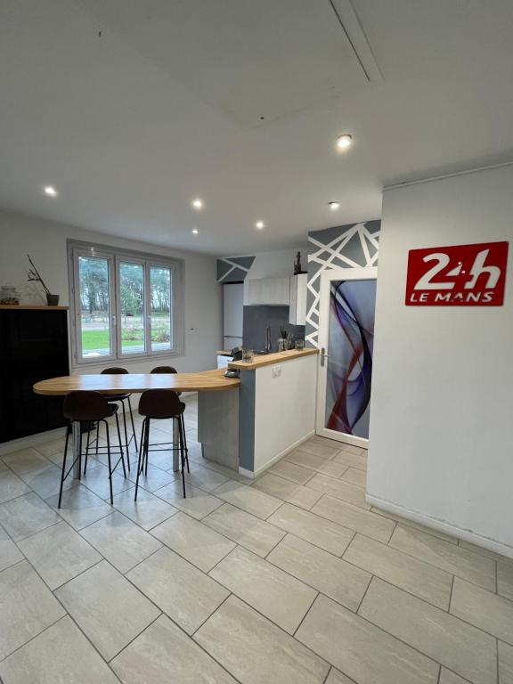 Appartement L'Oasis - Circuit - Parc expo - 4p - Rêve au Mans 490 Avenue Félix Geneslay 72100 Le Mans