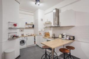 Appartement L'ODORICO MALOUIN - Bail mobilité proche de l'Intramuros 10 Avenue du Réverend Père Umbricht 35400 Saint-Malo Bretagne