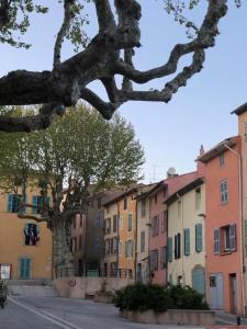L'oiseau vert appartement de charme au coeur de la Provence