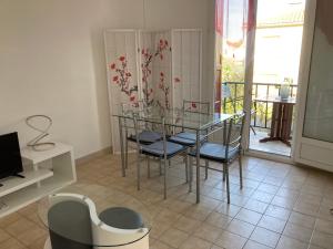 Appartement L olivier 8 Rue Lliterana 66500 Prades Languedoc-Roussillon