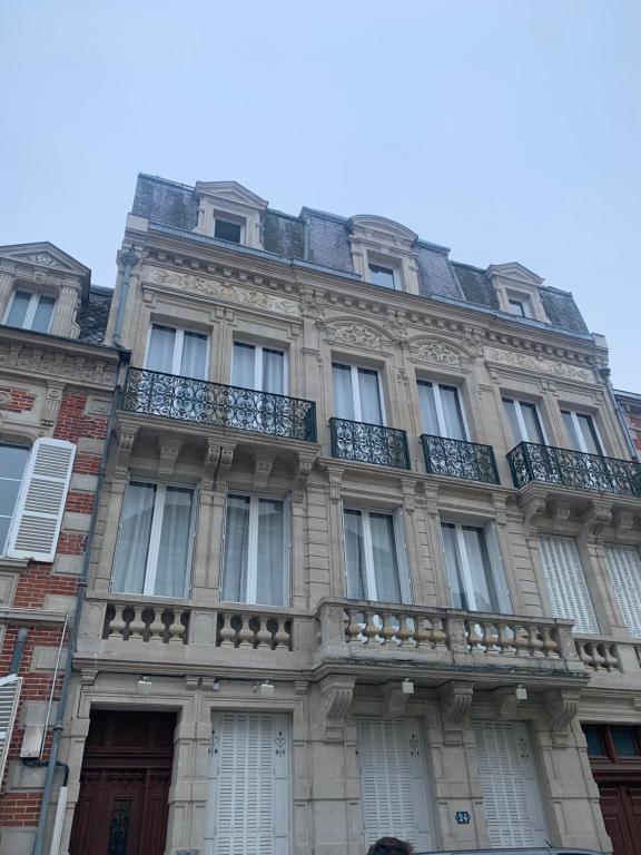 Appartement L Oôte appart 2ième étage 24 Rue Docteur Verron 51200 Épernay