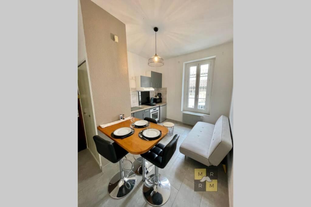 Appartement L’OURTAL PROCHE CENTRE VILLE COCOONING WIFI 3 Rue Jacques Ourtal 11000 Carcassonne