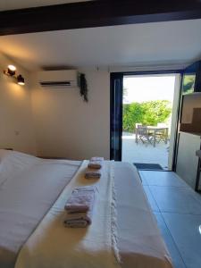L'OUSTO - Studio avec magnifique Terrasse à 5 min de Cassis