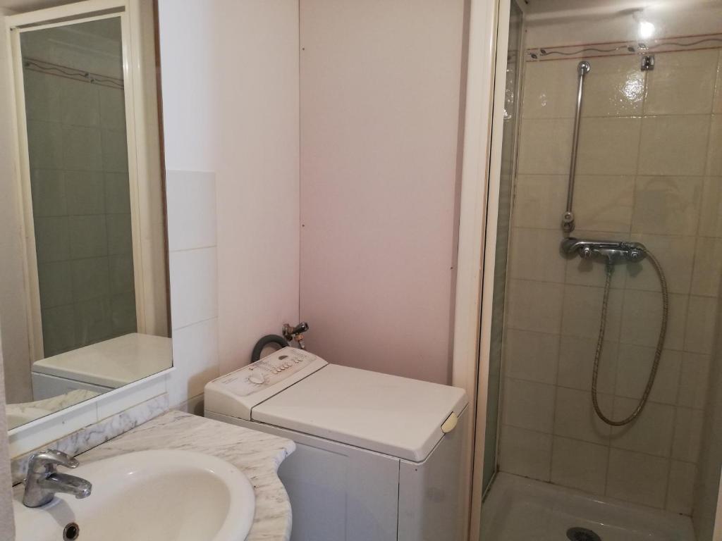 Appartement L'Ovalie YourHostHelper 80 Rue Bernard Blier 34070 Montpellier