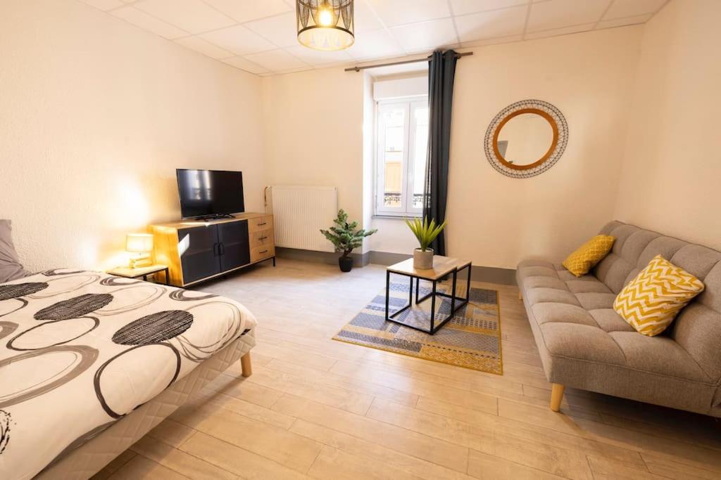 Appartement L'Urbain B - Tout équipé - Centre-Ville Gare 8 Rue Stéphane Servant 03100 Montluçon