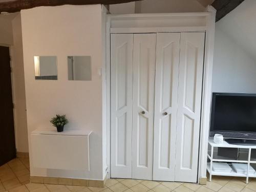 L2 - Green and cosy flat close Paris - WIFI & NETFLIX