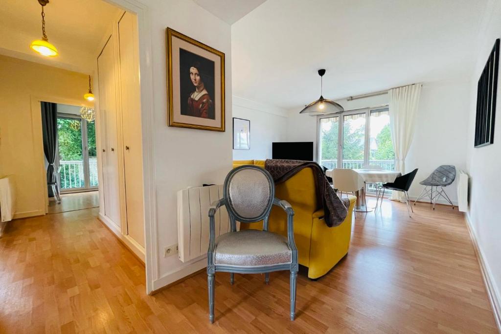 La Belle Ferronnière appartement avec environnement paisible 19 bis rue du cardinal Georges d'Amboise, 37400 Amboise