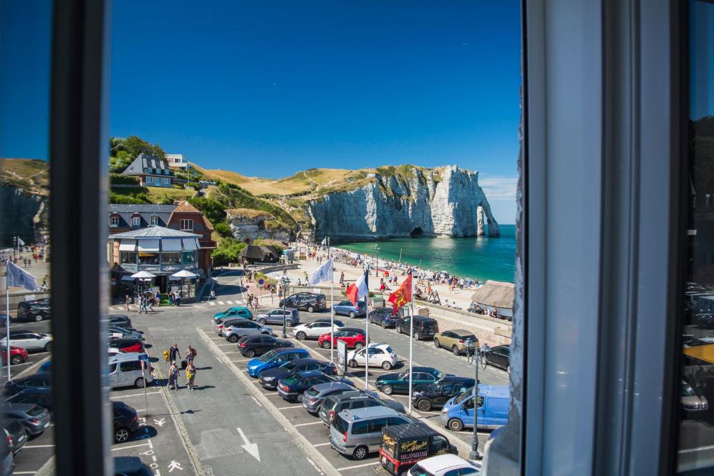 Appartement la belle vue le diamant des yeux mer et golf front mer 44 rue Alfonse Karr 76790 Étretat