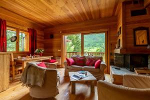 La Cabane de Serre-Chevalier, dans un esprit chalet, commune de Le Monêtier-les-Bains