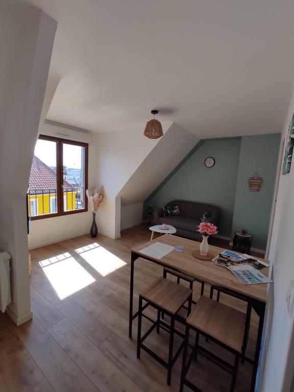 Appartement La Canisse 3 : joli appartement - Boulogne sur mer 23 Rue des Prêtres - Appt 3ème étage 62200 Boulogne-sur-Mer